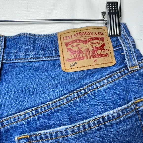 Levi’s 501 High Waisted Denim Shorts - Picture 3 of 5